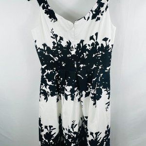White House Black Market sleeveless dress size 8